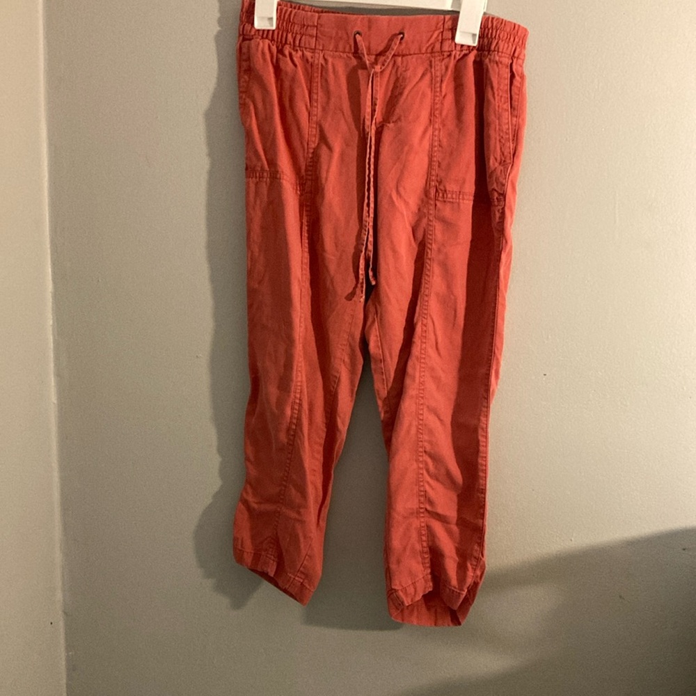 Old Navy salmon Pink Capris Relaxed Fit